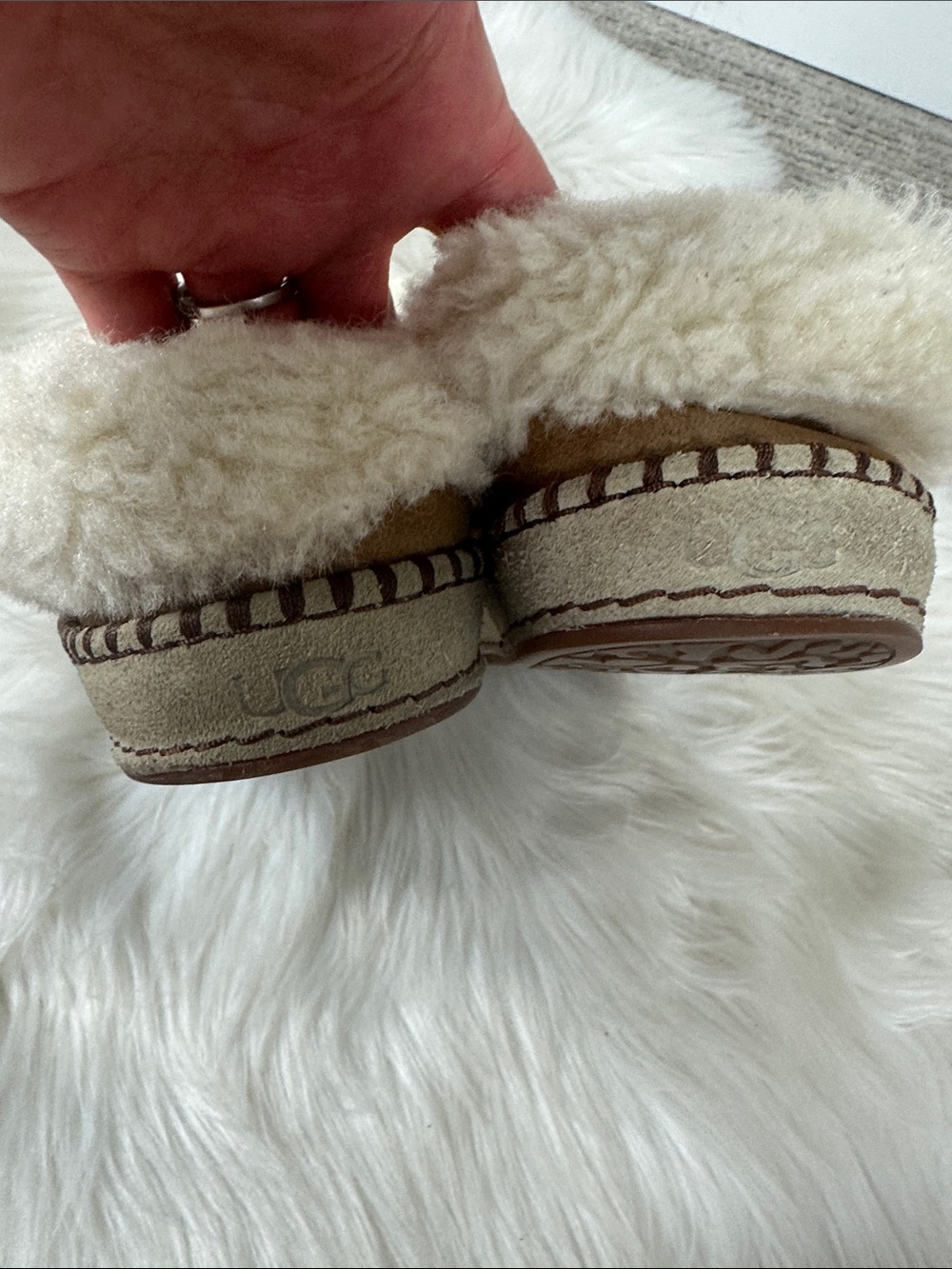 UGG Brown Suede Wrin Chestnut Whipstitch Mule Slippers 7 - Picture 4 of 7